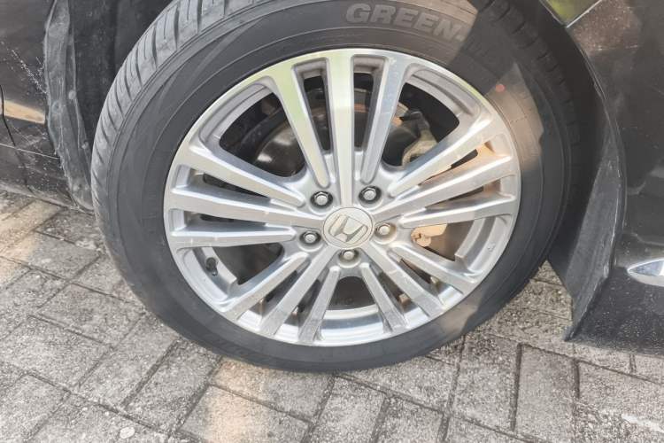 Used Honda Elysion 2016 2.4L Supreme Edition Right Front Wheel Hub