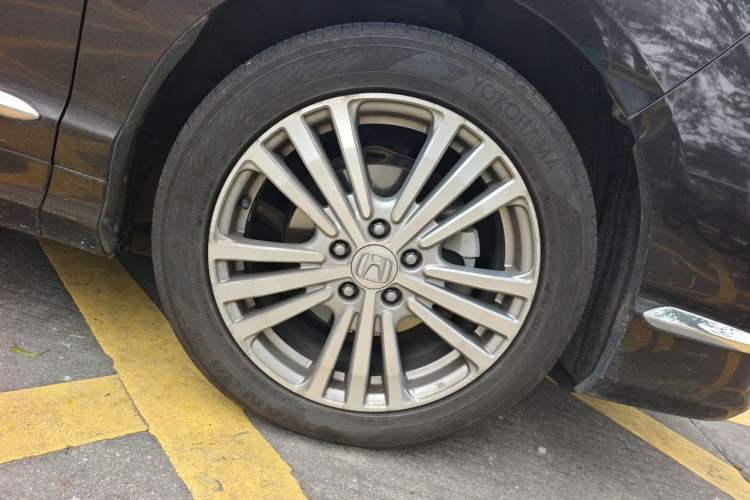 Used Honda Elysion 2016 2.4L Luxury Edition Right Front Wheel Hub
