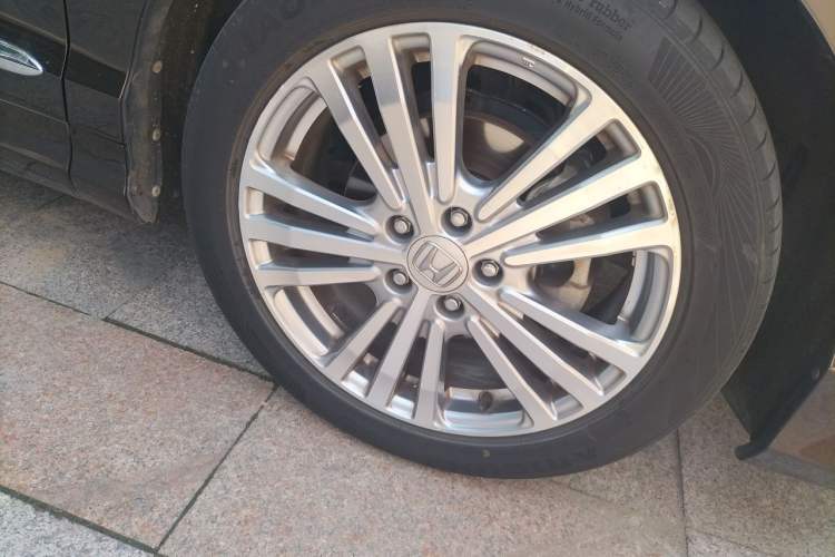 Used Honda Elysion 2016 2.4L Supreme Edition Right Front Wheel Hub