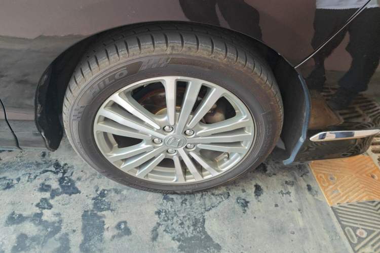 Used Honda Elysion 2016 2.4L Classic Edition Right Front Wheel Hub