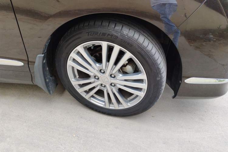 Used Honda Elysion 2016 2.4L Comfort Edition Right Front Wheel Hub