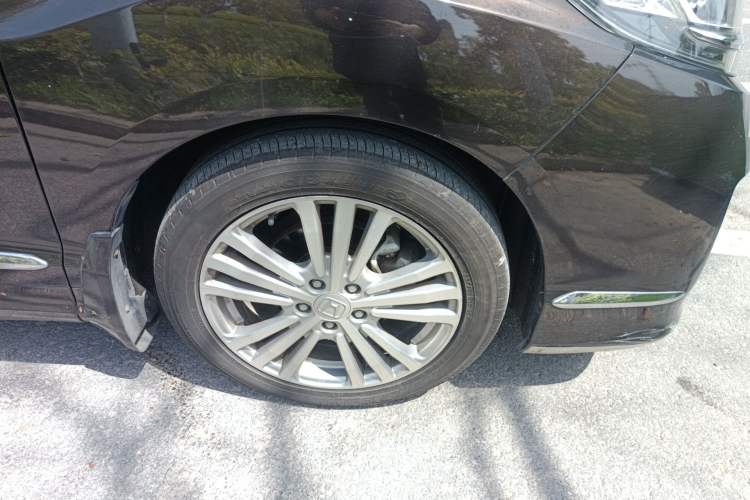 Used Honda Elysion 2016 2.4L Supreme Edition Right Front Wheel Hub