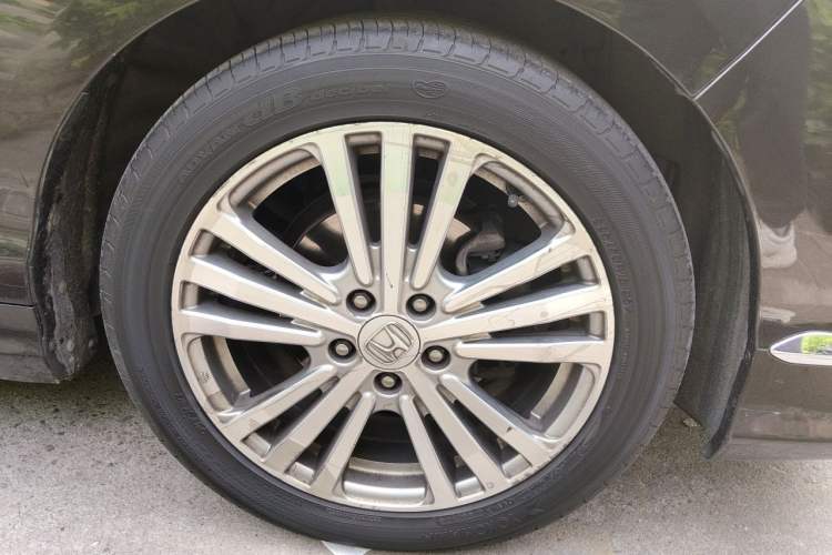 Used Honda Elysion 2016 2.4L Comfort Edition Right Front Wheel Hub