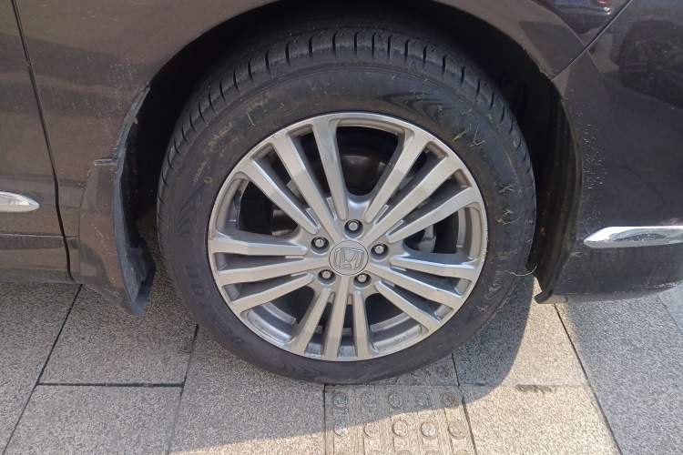 Used Honda Elysion 2016 2.4L Luxury Edition Right Front Wheel Hub