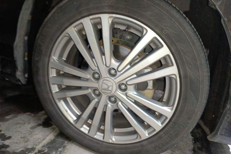 Used Honda Elysion 2016 2.4L Luxury Edition Right Front Wheel Hub