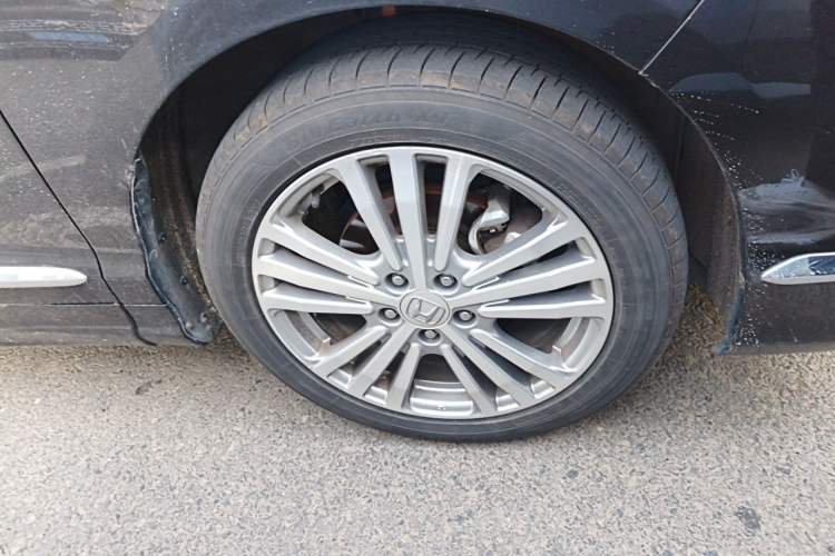 Used Honda Elysion 2016 2.4L Luxury Edition Right Front Wheel Hub