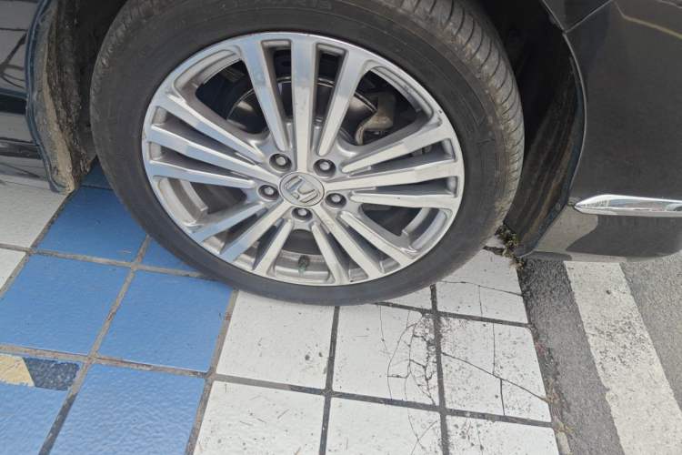 Used Honda Elysion 2016 2.4L Supreme Edition Right Front Wheel Hub