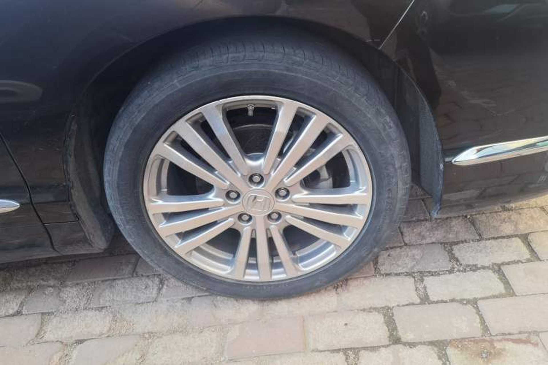 Used Honda Elysion 2016 2.4L Comfort Edition Right Front Wheel Hub