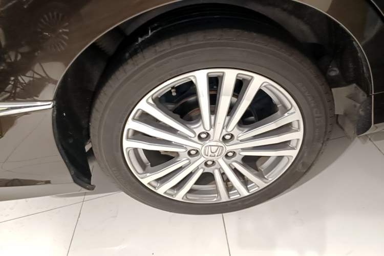 Used Honda Elysion 2016 2.4L Supreme Edition Right Rear Wheel Hub