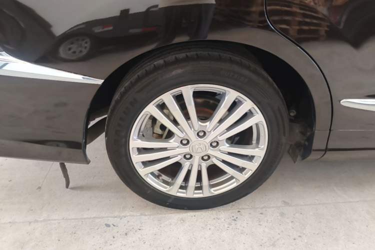 Used Honda Elysion 2016 2.4L Style Edition Right Rear Wheel Hub