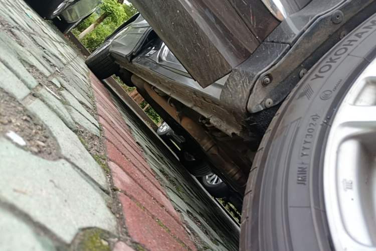 Used Honda Elysion 2016 2.4L Style Edition Right Side Sill
