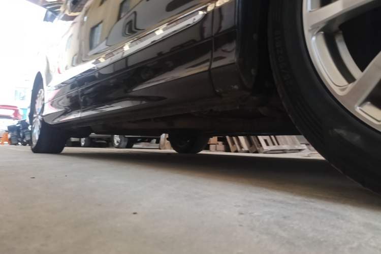 Used Honda Elysion 2016 2.4L Style Edition Right Side Sill