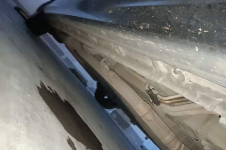 Used Honda Elysion 2016 2.4L Supreme Edition Right Side Sill
