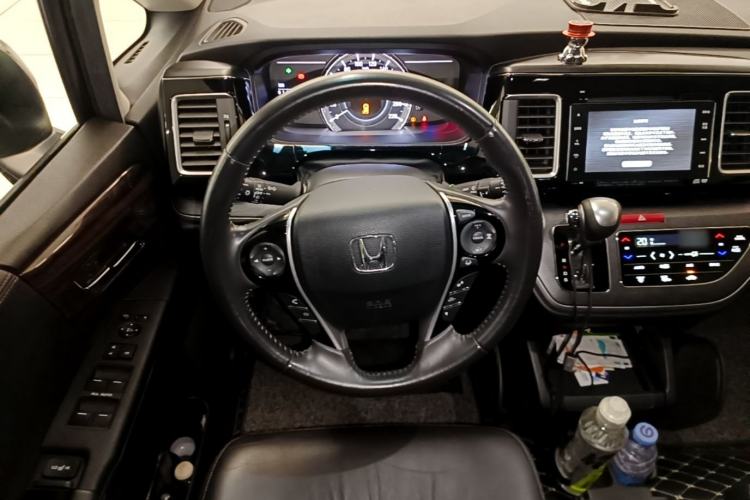 Used Honda Elysion 2016 2.4L Supreme Edition Steering Wheel