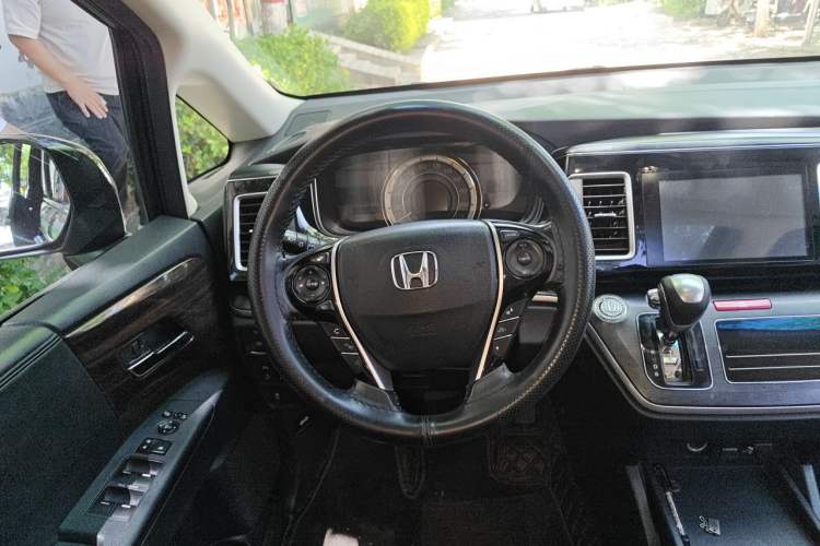 Used Honda Elysion 2016 2.4L Luxury Edition Steering Wheel