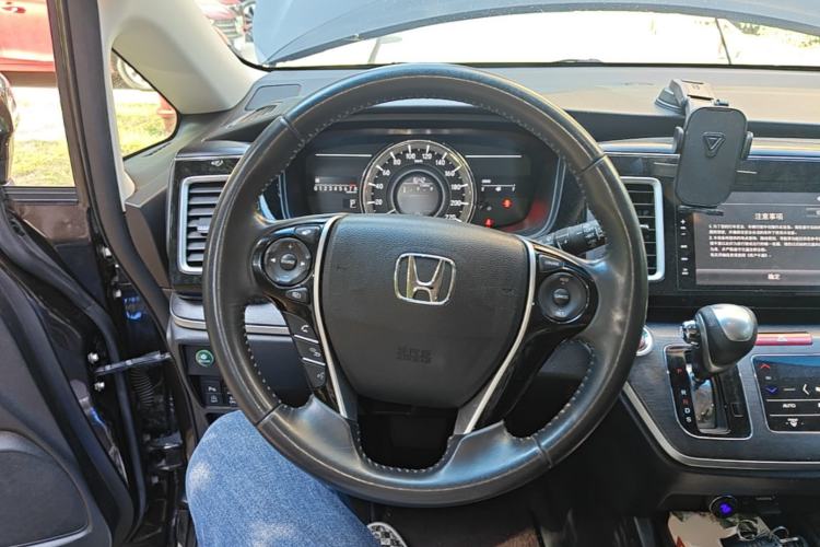 Used Honda Elysion 2016 2.4L Style Edition Steering Wheel