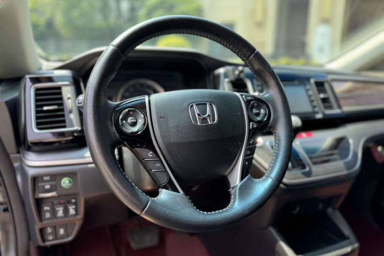 Used Honda Elysion 2016 2.4L Supreme Edition Steering Wheel