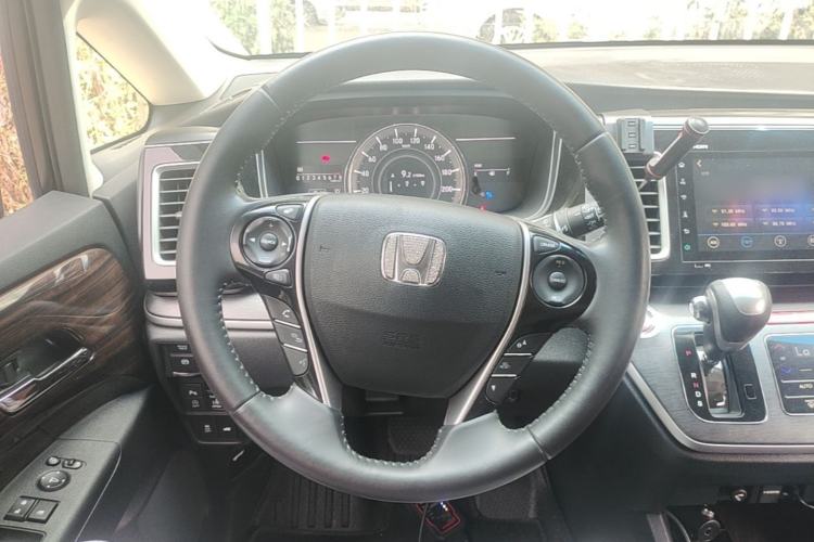 Used Honda Elysion 2016 2.4L Luxury Edition Steering Wheel