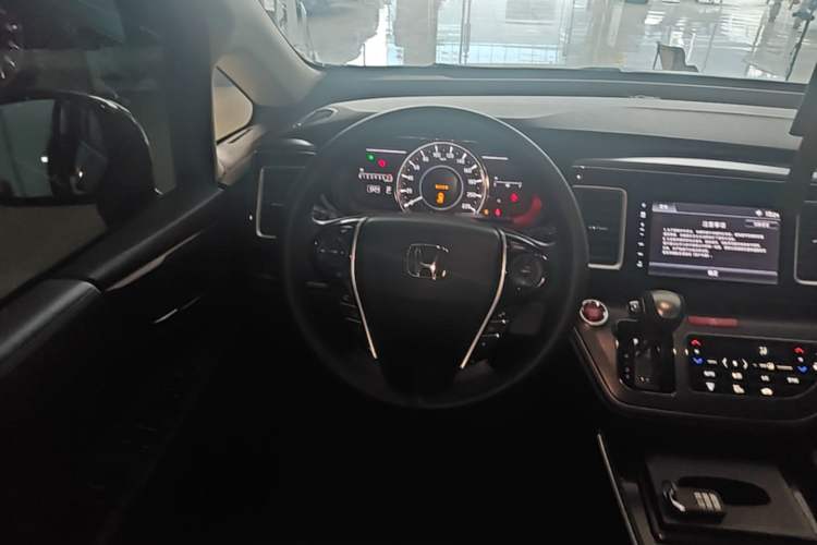 Used Honda Elysion 2016 2.4L Luxury Edition Steering Wheel