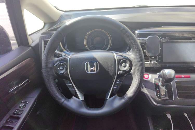 Used Honda Elysion 2016 2.4L Luxury Edition Steering Wheel