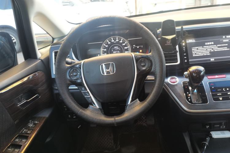 Used Honda Elysion 2016 2.4L Comfort Edition Steering Wheel