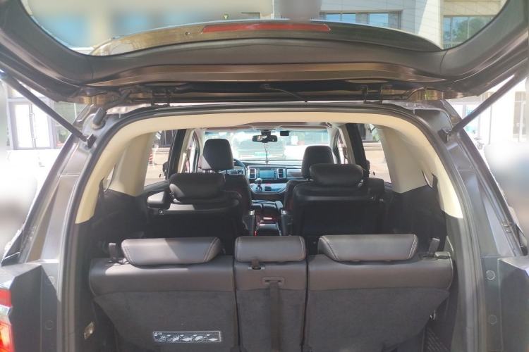 Used Honda Elysion 2016 2.4L Supreme Edition Trunk