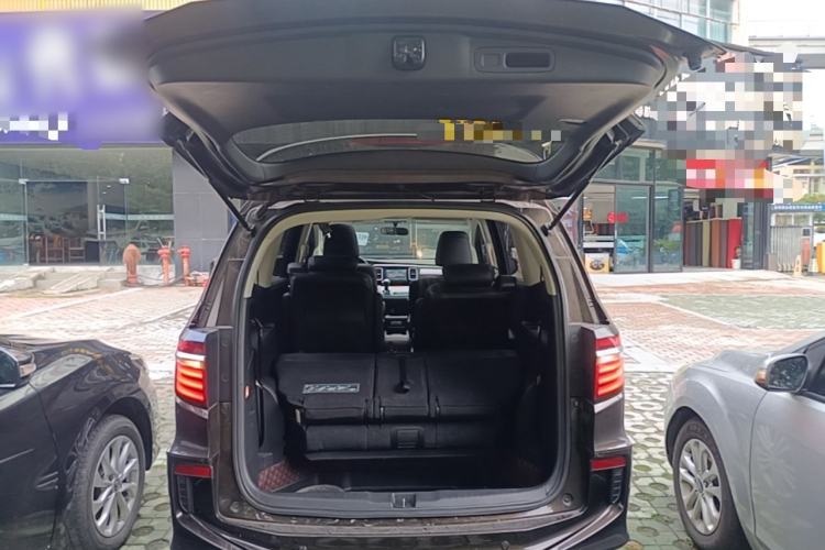 Used Honda Elysion 2016 2.4L Style Edition Trunk