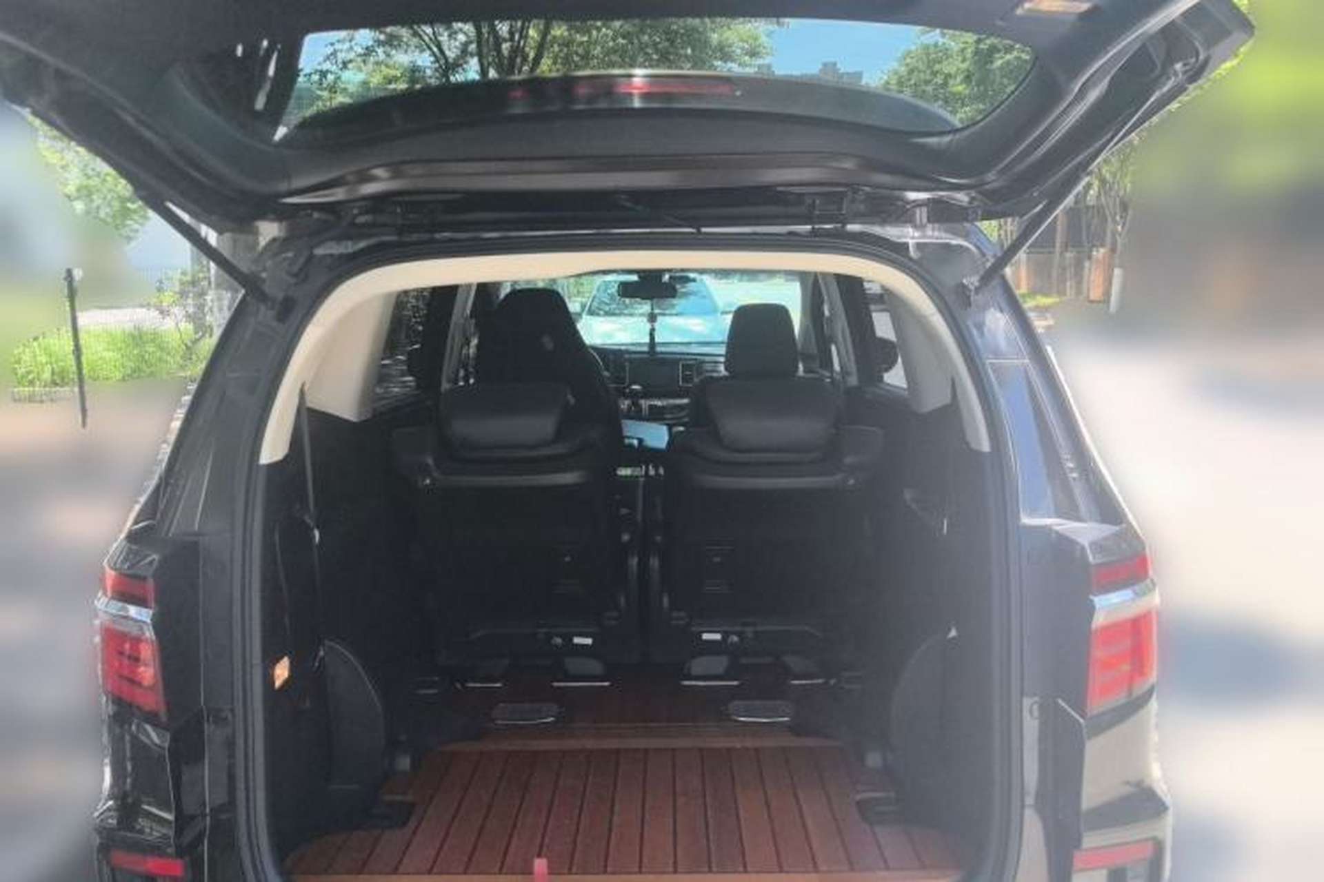 Used Honda Elysion 2016 2.4L Supreme Edition Trunk