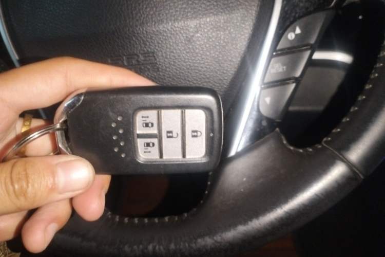 Used Honda Elysion 2016 2.4L Supreme Edition Vehicle Key