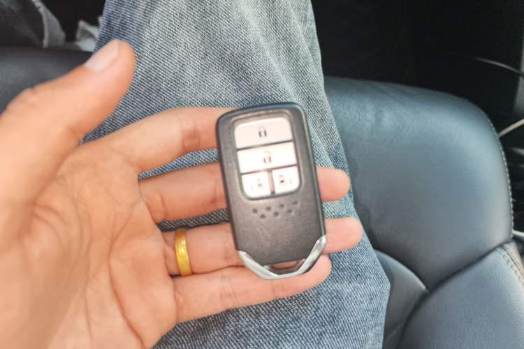 Used Honda Elysion 2016 2.4L Supreme Edition Vehicle Key