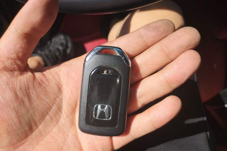 Used Honda Elysion 2016 2.4L Supreme Edition Vehicle Key