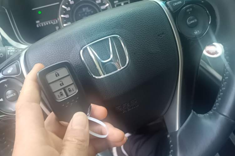 Used Honda Elysion 2016 2.4L Style Edition Vehicle Key