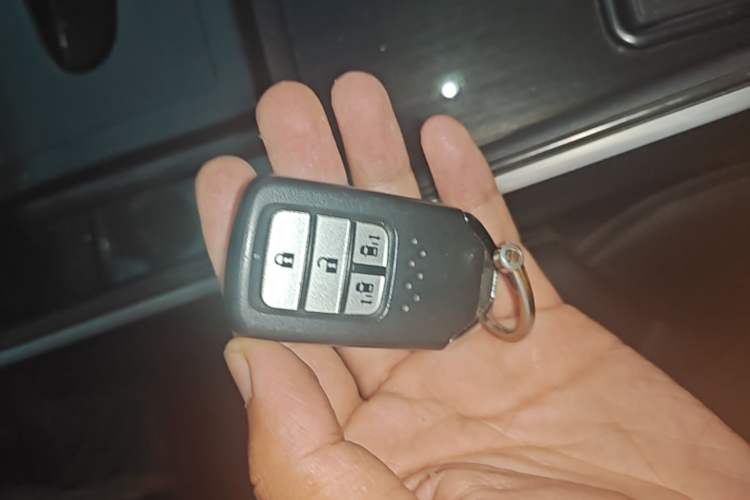 Used Honda Elysion 2016 2.4L Luxury Edition Vehicle Key