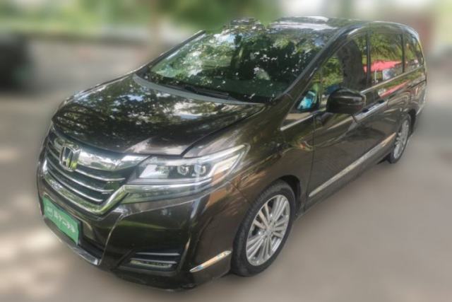 Ojetý Honda Elysion 2016 2.4L Style Edition