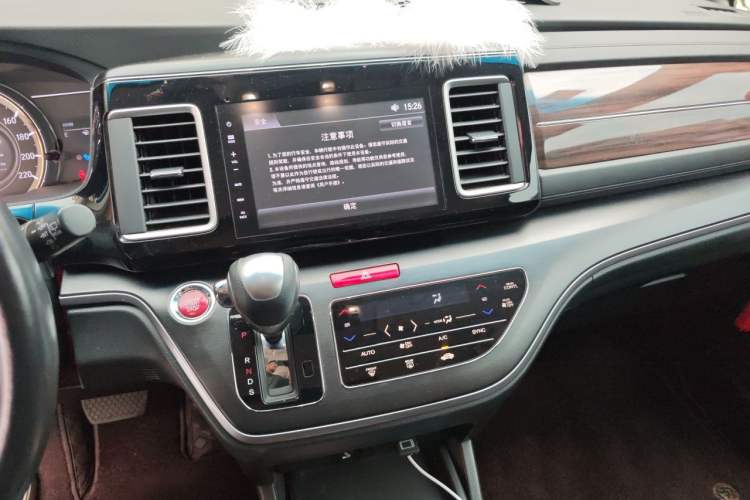 Used Honda Elysion 2016 2.4L Style Edition Audio And AC Panel