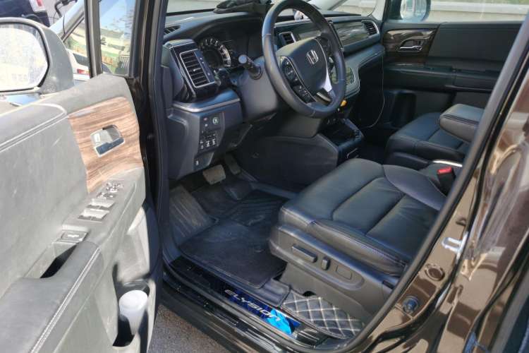 Used Honda Elysion 2016 2.4L Luxury Edition Driver Seat
