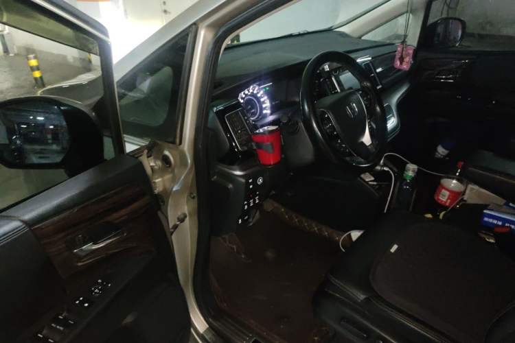 Used Honda Elysion 2016 2.4L Luxury Edition Driver Seat