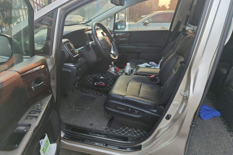 Used Honda Elysion 2016 2.4L Luxury Edition Driver Seat