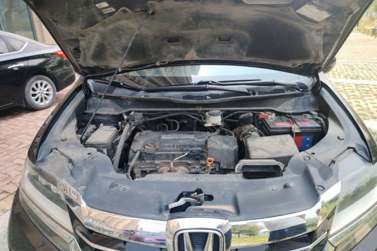 Used Honda Elysion 2016 2.4L Luxury Edition Engine Bay