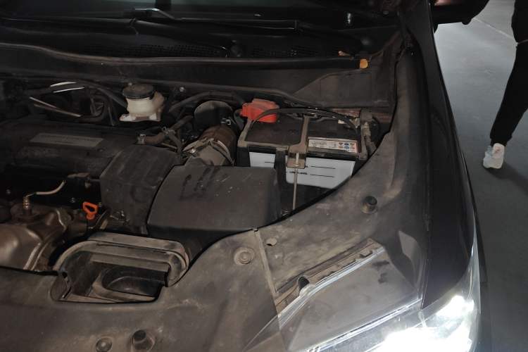 Used Honda Elysion 2016 2.4L Comfort Edition Engine Bay Left