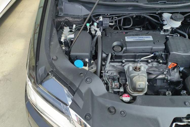 Used Honda Elysion 2016 2.4L Luxury Edition Engine Bay Right