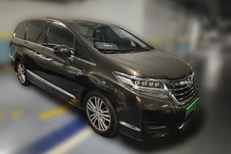 Used Honda Elysion 2016 2.4L Luxury Edition Front Right 45 Deg