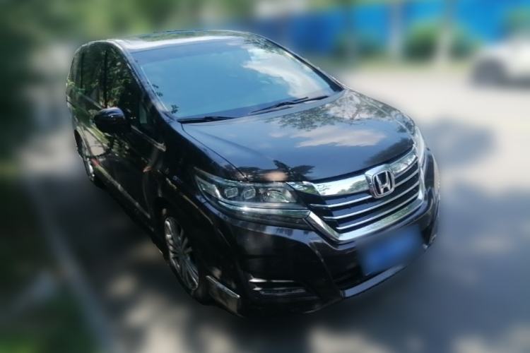 Used Honda Elysion 2016 2.4L Classic Edition Front Right 45 Deg