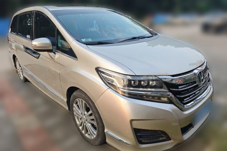Used Honda Elysion 2016 2.4L Luxury Edition Front Right 45 Deg