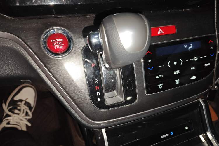 Used Honda Elysion 2016 2.4L Comfort Edition Gear Lever