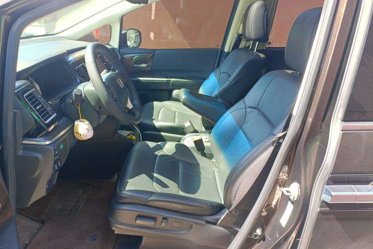 Used Honda Elysion 2016 2.4L Luxury Edition Left Front Seat