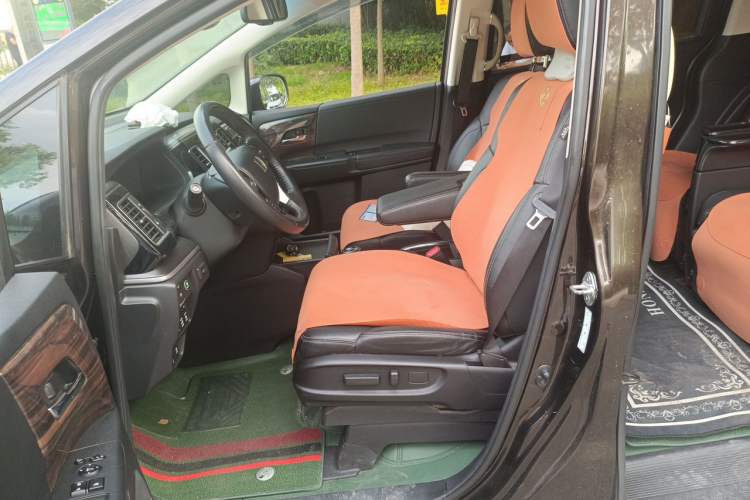 Used Honda Elysion 2016 2.4L Supreme Edition Left Front Seat