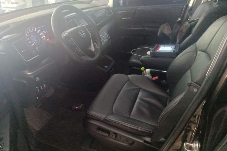 Used Honda Elysion 2016 2.4L Style Edition Left Front Seat