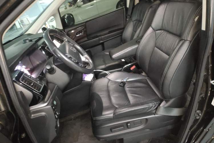 Used Honda Elysion 2016 2.4L Luxury Edition Left Front Seat