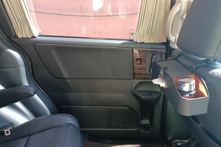 Used Honda Elysion 2016 2.4L Luxury Edition Left Rear Door Interior